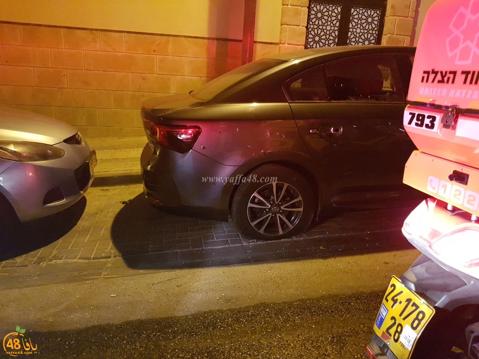 fire on car asaf har (5).jpg